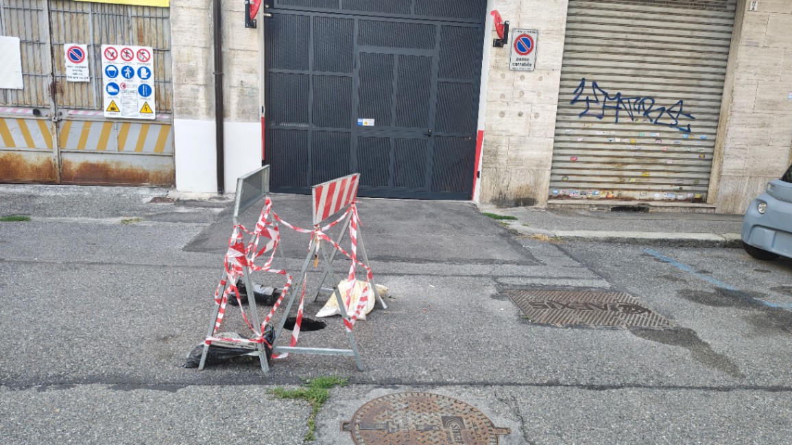 Foto della segnalazione: Buca stradale a Torino
